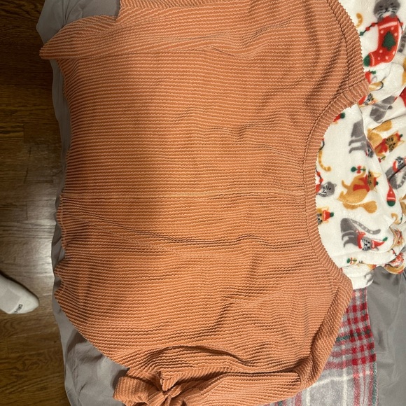 Pink crop top - Picture 3 of 3